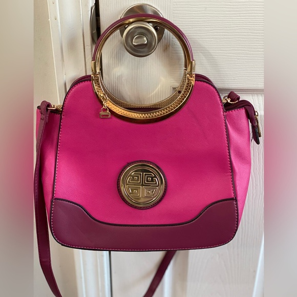 Beautiful women’s pink handbag with removable shoulder straps new without tag - Picture 1 of 7
